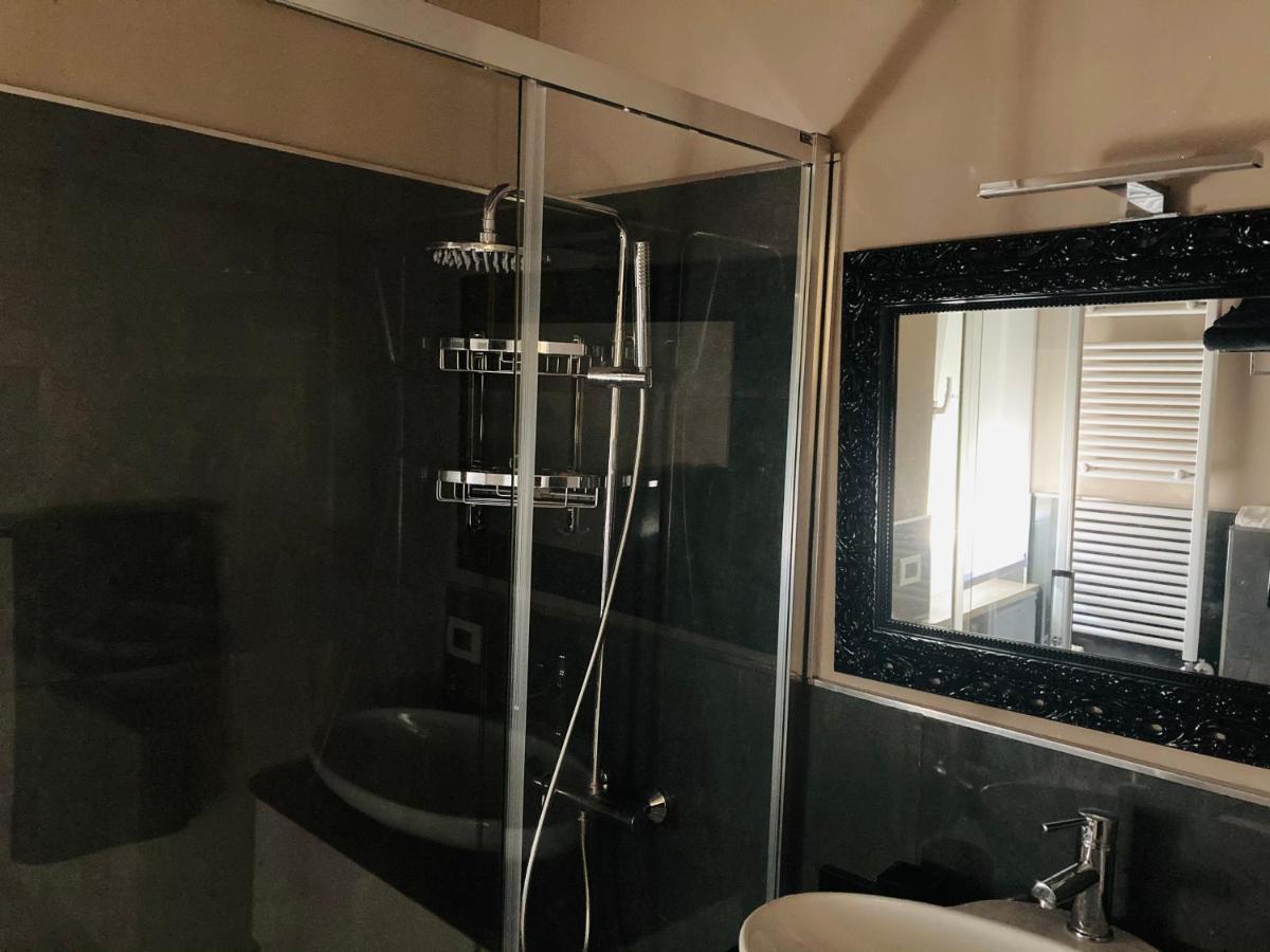Bilocale_Torino_Deluxe Appartement Buitenkant foto