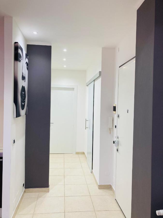 Bilocale_Torino_Deluxe Appartement Buitenkant foto