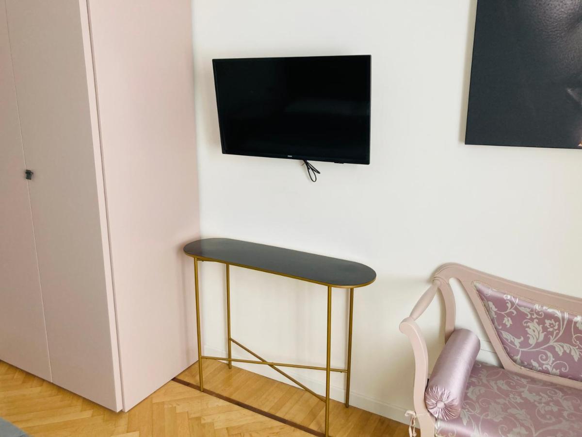 Bilocale_Torino_Deluxe Appartement Buitenkant foto